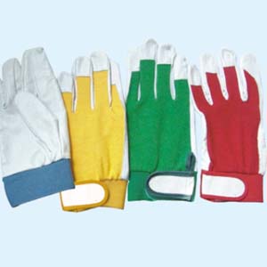 Supple Piglet Glove